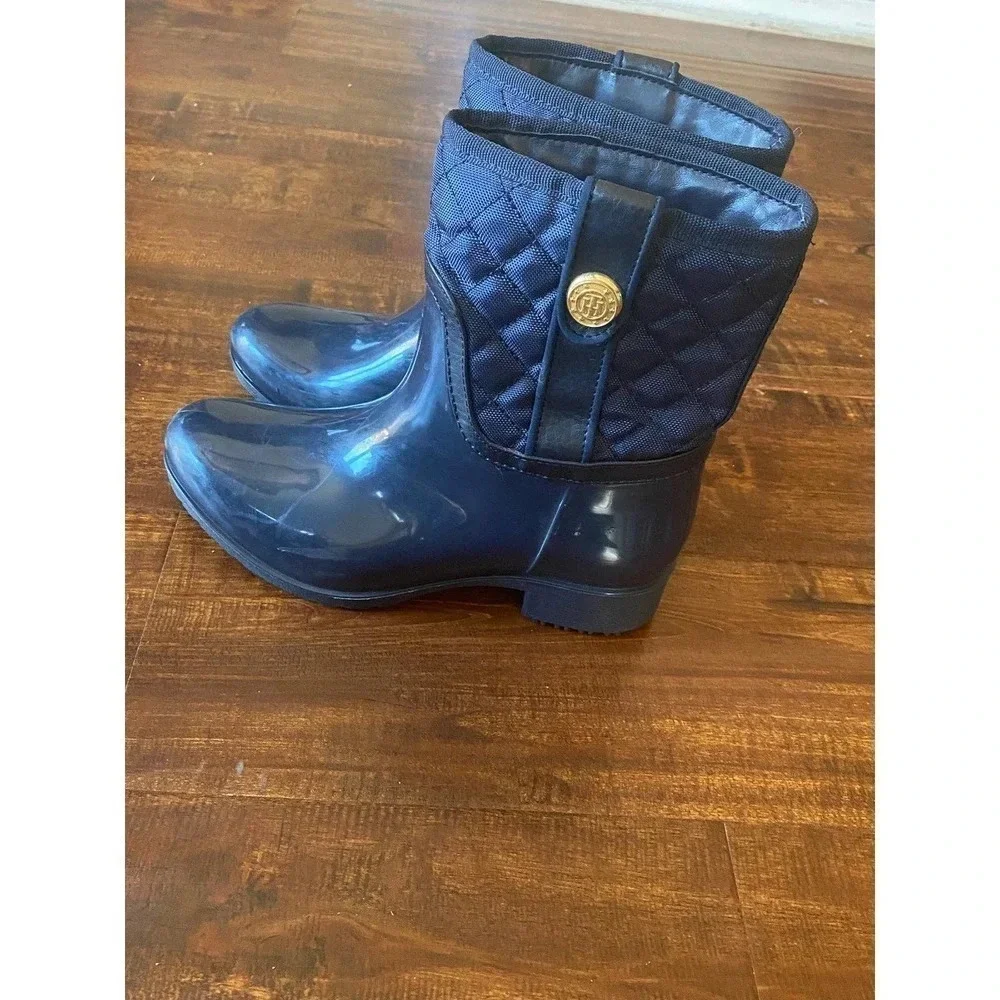 Tommy Hilfiger Boots Women’s Size: US 5 Waterproof Blue Winter/Fall Pre-owned